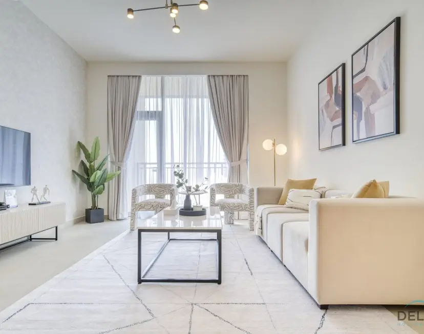 Peaceful 1-Bedroom at Creek Rise Tower — photo 3