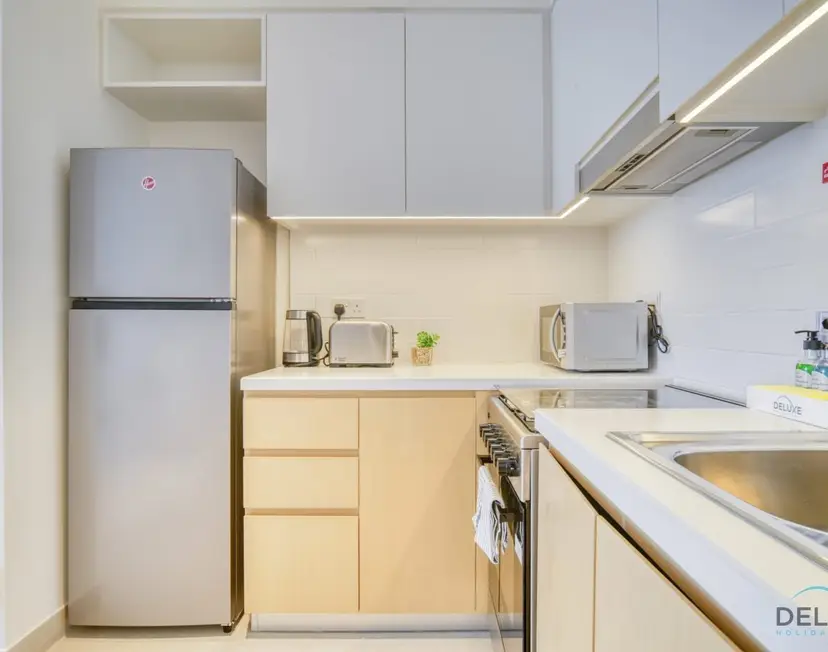 Peaceful 1-Bedroom at Creek Rise Tower — photo 16