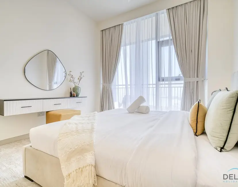 Peaceful 1-Bedroom at Creek Rise Tower — photo 17