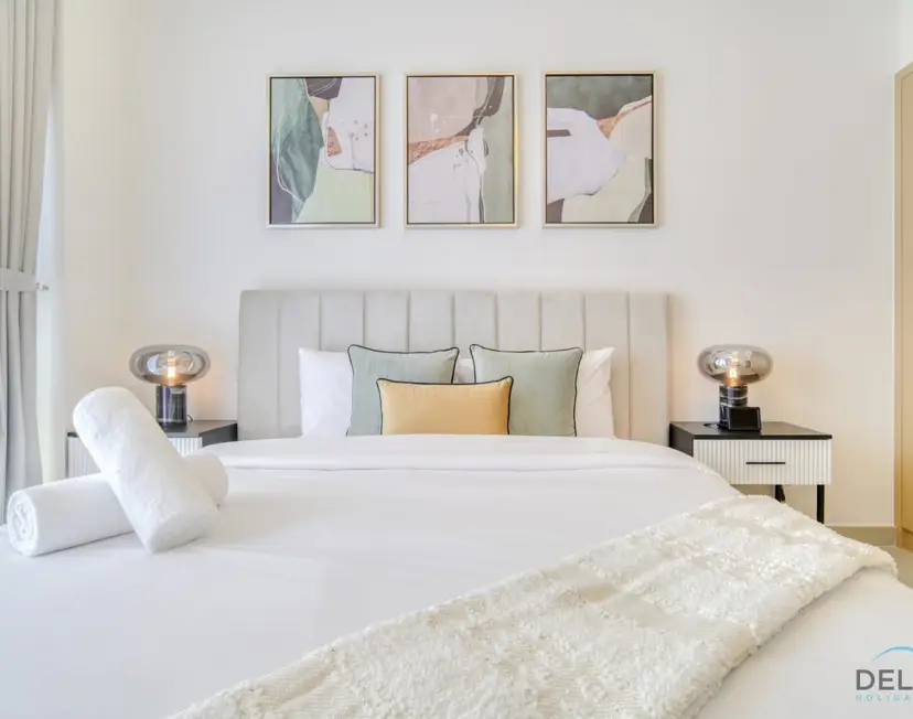 Peaceful 1-Bedroom at Creek Rise Tower — photo 18