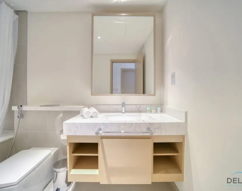 Peaceful 1-Bedroom at Creek Rise Tower — photo 24