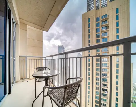 Classic 1-Bedroom at Harbour Views Tower — photo 2