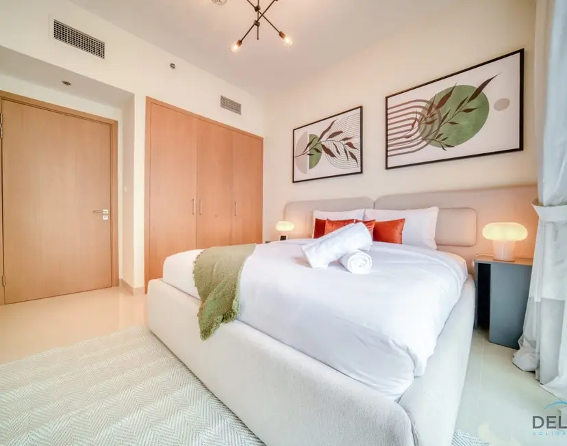 Classic 1-Bedroom at Harbour Views Tower — photo 4