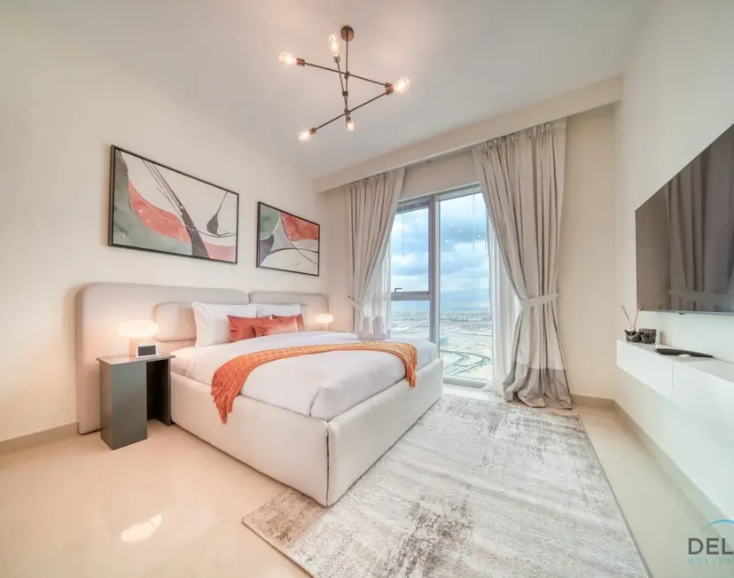 Elegant 1-Bedroom at Harbour Views Tower — photo 26