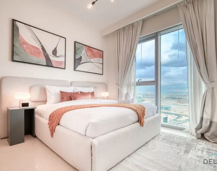 Elegant 1-Bedroom at Harbour Views Tower — photo 22