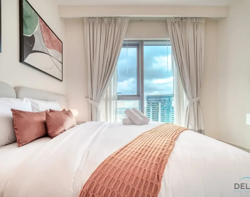 Elegant 1-Bedroom at Harbour Views Tower — photo 24