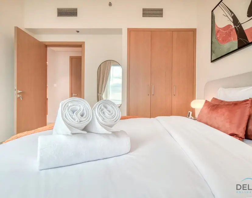 Elegant 1-Bedroom at Harbour Views Tower — photo 33