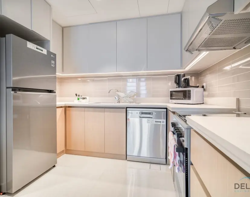 Elegant 1-Bedroom at Harbour Views Tower — photo 28
