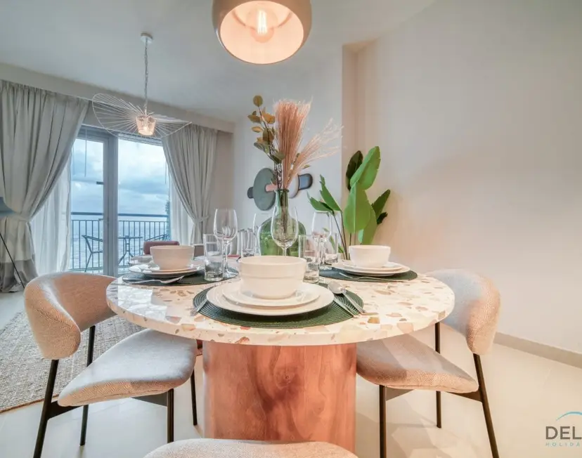 Elegant 1-Bedroom at Harbour Views Tower — photo 13