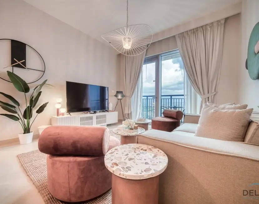 Elegant 1-Bedroom at Harbour Views Tower — photo 9