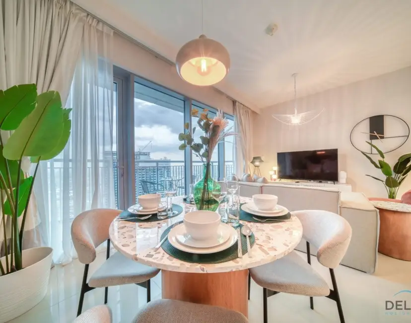 Alluring 1-Bedroom at Harbour Views Tower — photo 15