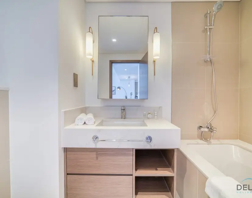 Captivating 1-Bedroom — 17 Icon Bay — photo 6