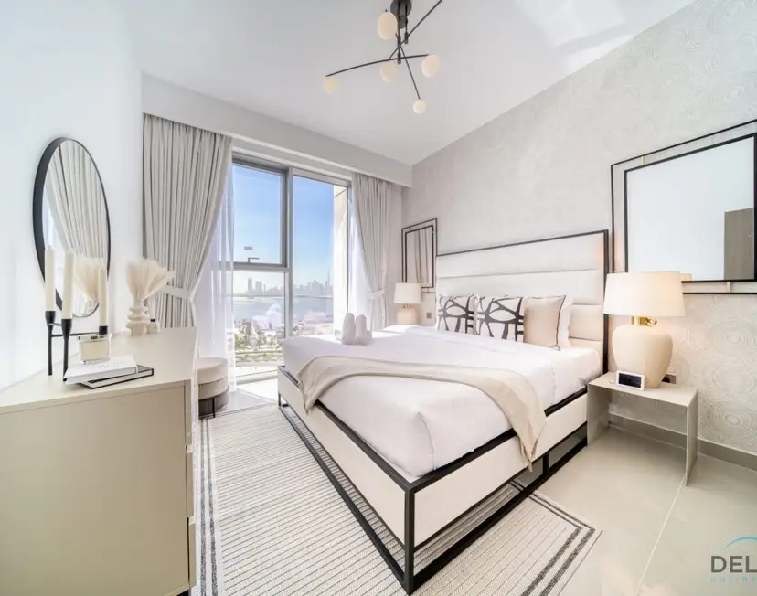 Captivating 1-Bedroom — 17 Icon Bay — photo 9