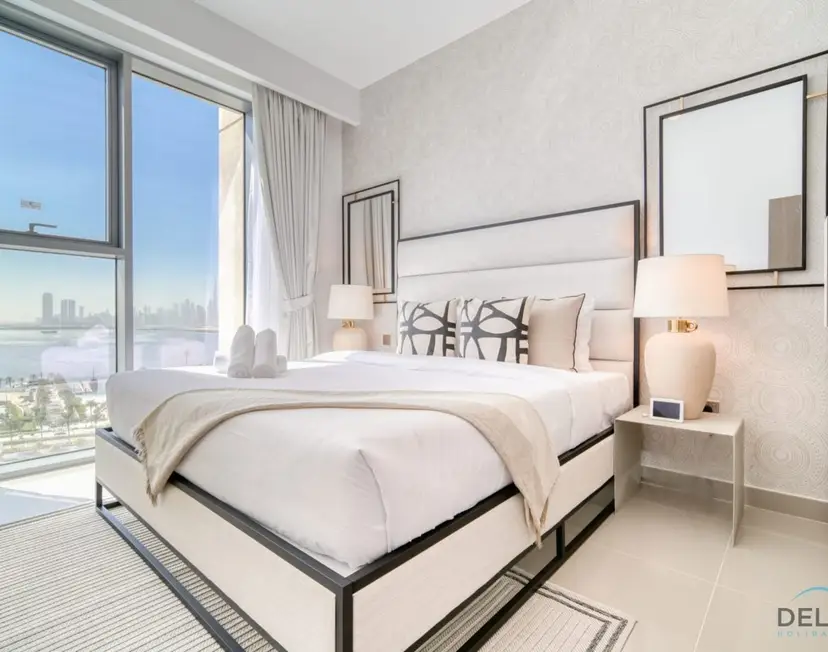 Captivating 1-Bedroom — 17 Icon Bay — photo 25