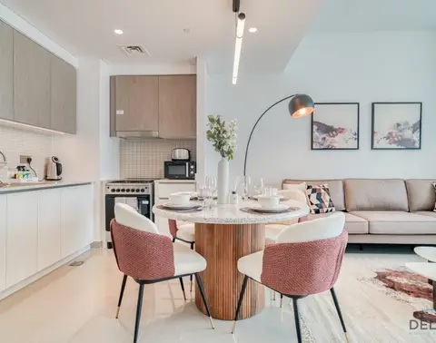 Captivating 1-Bedroom — 17 Icon Bay — photo 4