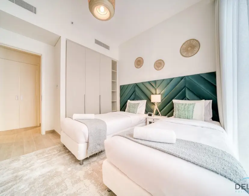 Capacious 2-Bedroom at Sunset at Creek Beach — Creek Beach Residences — photo 21