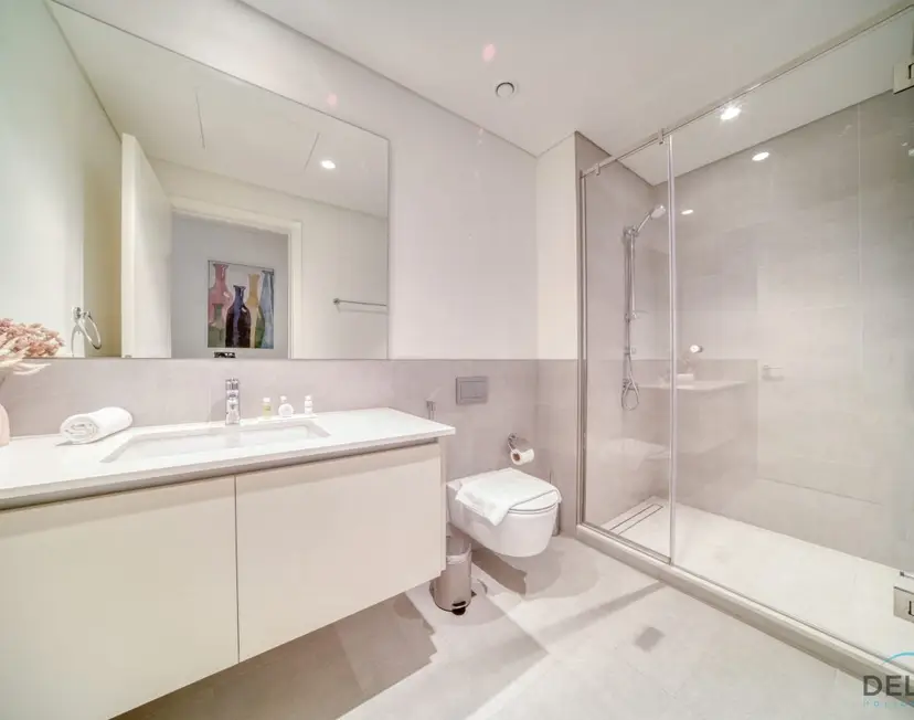 Capacious 2-Bedroom at Sunset at Creek Beach — Creek Beach Residences — photo 23