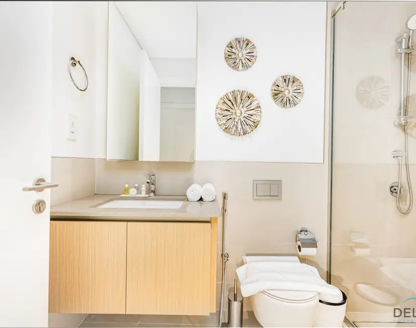 Lavish 1-Bedroom Apartment at Summer at Creek Beach — Creek Beach Residences — photo 22