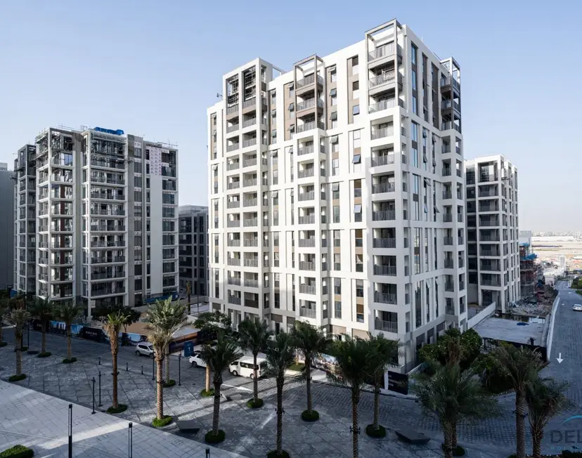 Lavish 1-Bedroom Apartment at Summer at Creek Beach — Creek Beach Residences — photo 6