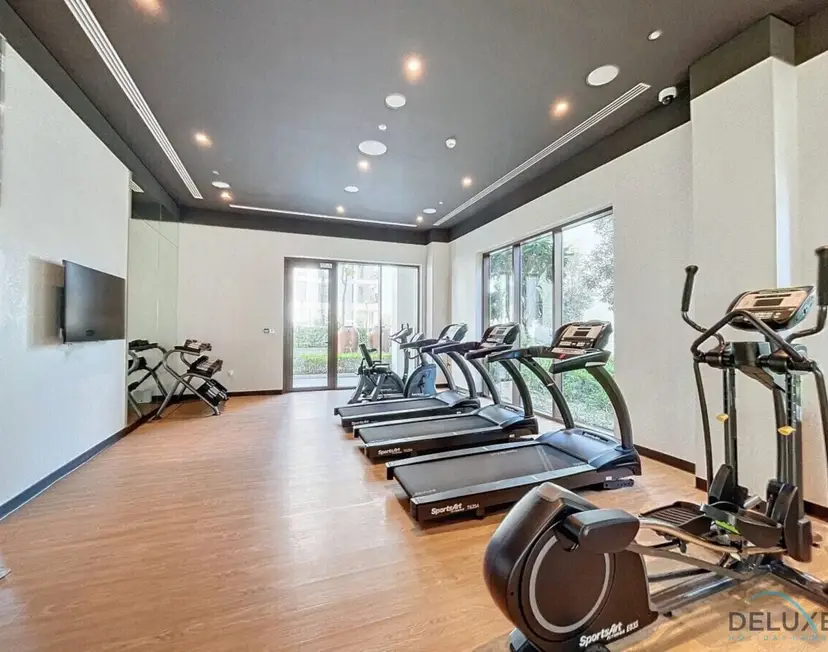 Lavish 1-Bedroom Apartment at Summer at Creek Beach — Creek Beach Residences — photo 9