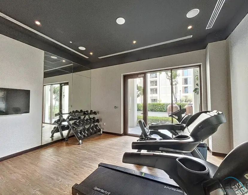 Lavish 1-Bedroom Apartment at Summer at Creek Beach — Creek Beach Residences — photo 35