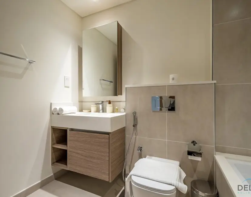 Beautiful 1-Bedroom Apartment in Creek Edge Tower — photo 25