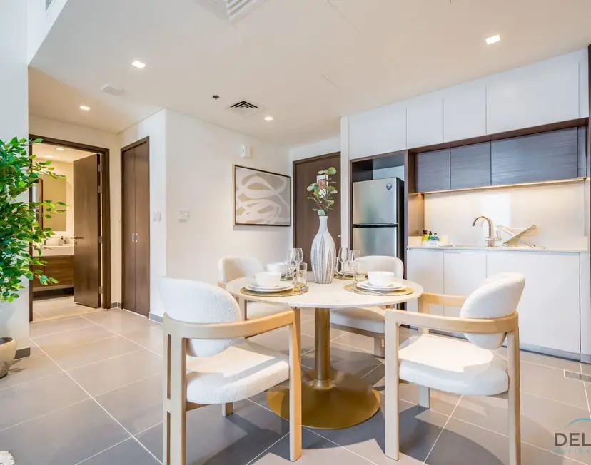Charming 1-Bedroom Apartment in Creek Edge Tower — photo 14