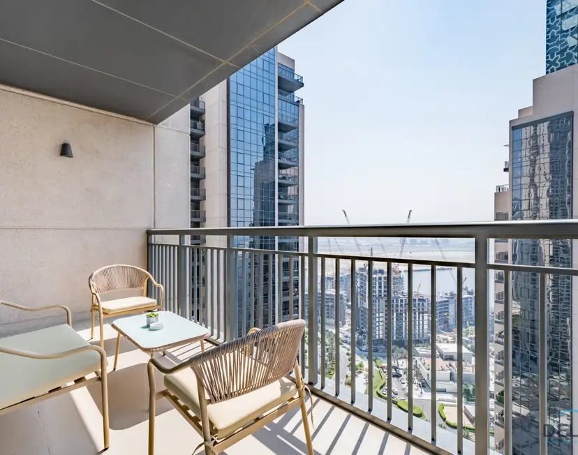 Spacious 3-Bedroom Apartment with Assistant Room & Stunning Creek Views — Dubai Creek Residences — photo 16