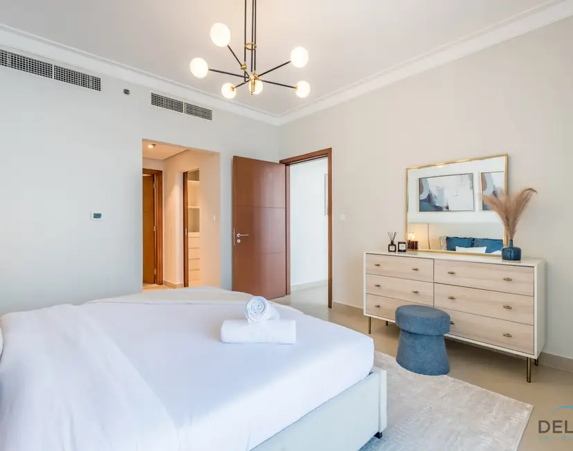 Spacious 3-Bedroom Apartment with Assistant Room & Stunning Creek Views — Dubai Creek Residences — photo 25