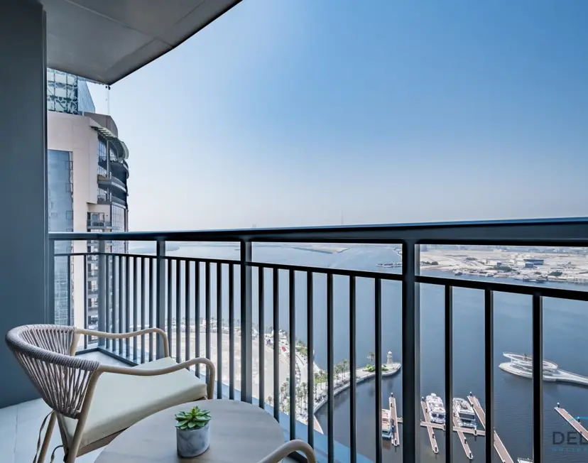 Spacious 3-Bedroom Apartment with Assistant Room & Stunning Creek Views — Dubai Creek Residences — photo 6