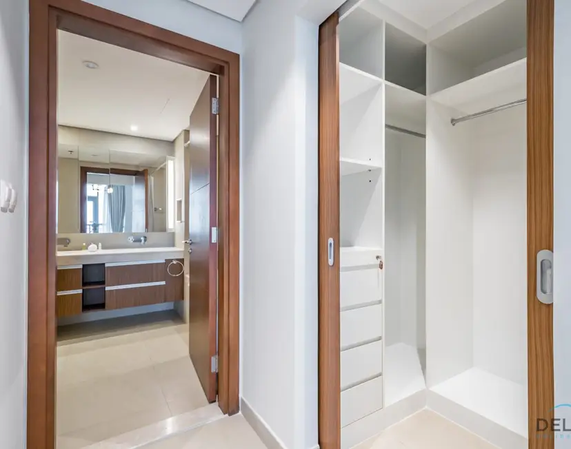 Spacious 3-Bedroom Apartment with Assistant Room & Stunning Creek Views — Dubai Creek Residences — photo 28
