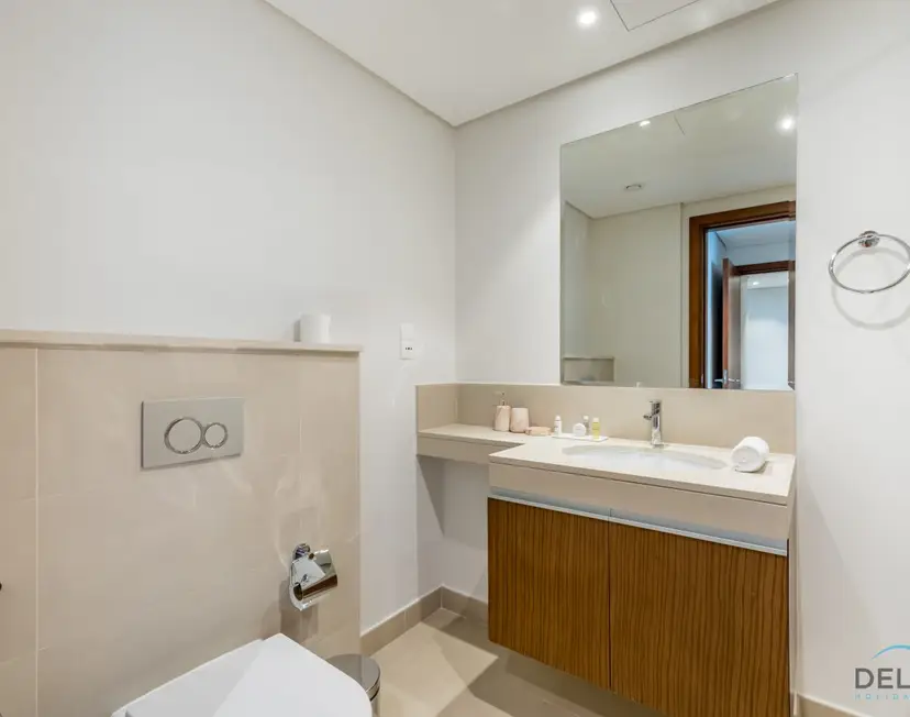 Spacious 3-Bedroom Apartment with Assistant Room & Stunning Creek Views — Dubai Creek Residences — photo 39