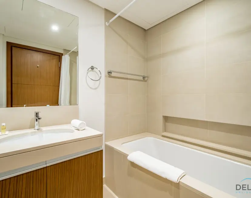 Spacious 3-Bedroom Apartment with Assistant Room & Stunning Creek Views — Dubai Creek Residences — photo 40