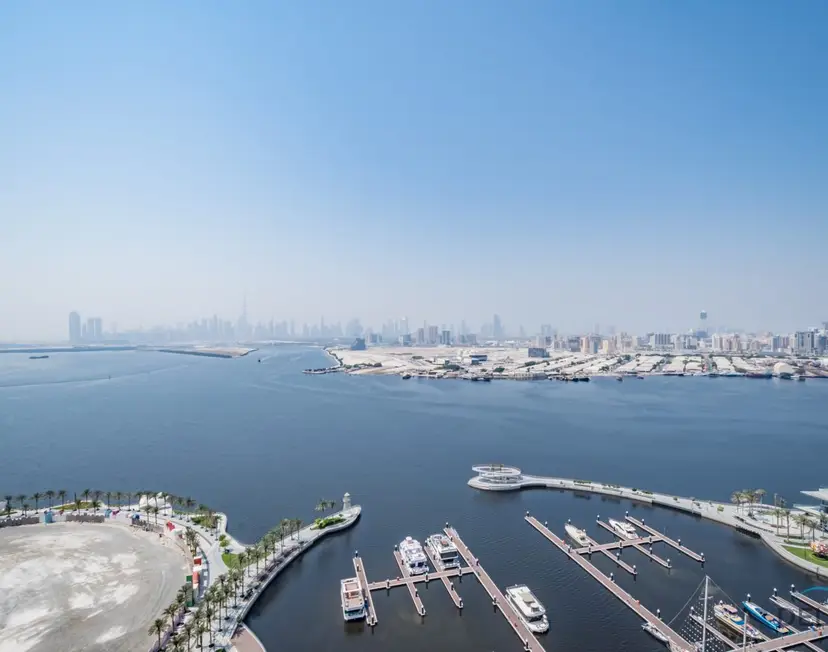 Spacious 3-Bedroom Apartment with Assistant Room & Stunning Creek Views — Dubai Creek Residences — photo 9