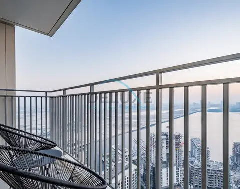 Appealing 3-Bedroom — 17 Icon Bay — photo 2