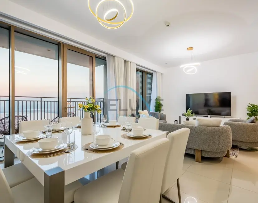 Appealing 3-Bedroom — 17 Icon Bay — photo 16