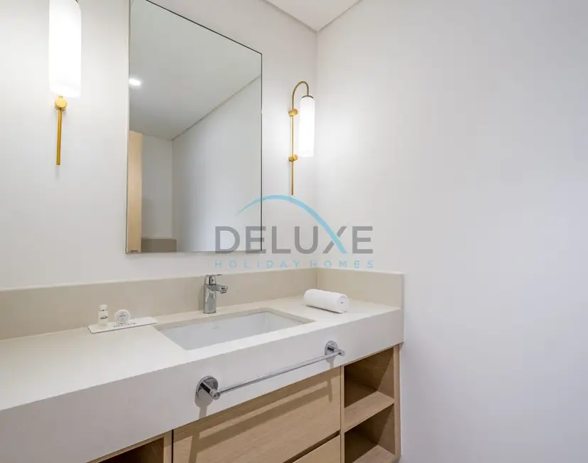 Appealing 3-Bedroom — 17 Icon Bay — photo 20
