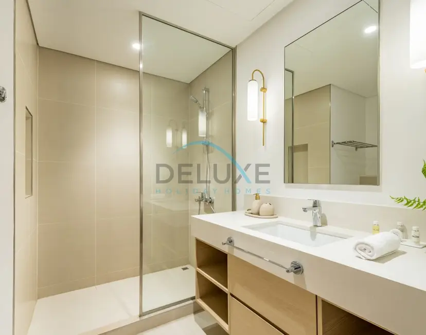 Appealing 3-Bedroom — 17 Icon Bay — photo 33