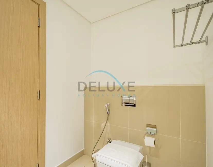 Appealing 3-Bedroom — 17 Icon Bay — photo 34