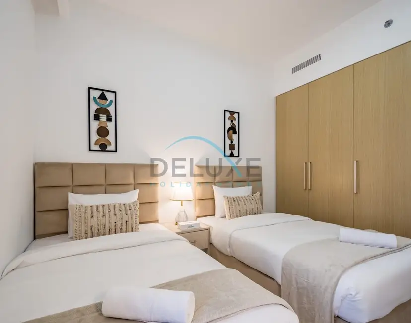 Appealing 3-Bedroom — 17 Icon Bay — photo 36