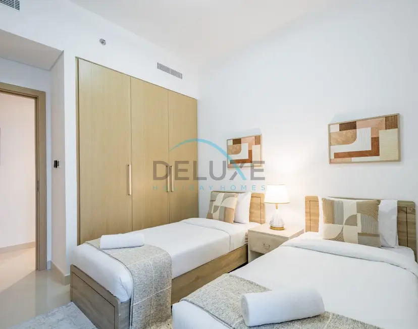 Appealing 3-Bedroom — 17 Icon Bay — photo 39