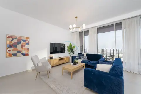 Harbour-View 3-Bedroom with Assistant Room — Harbour Gate