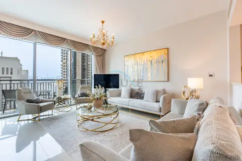 Elegant 3 Bedrooms with Assistant Room — Harbour Views