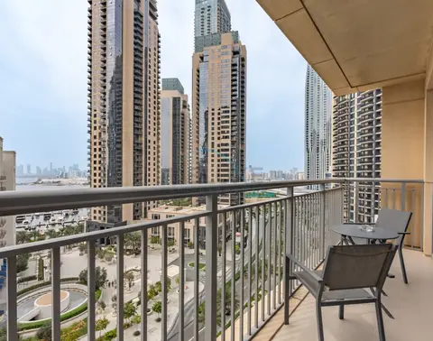 Elegant 3 Bedrooms with Assistant Room — Harbour Views — photo 4